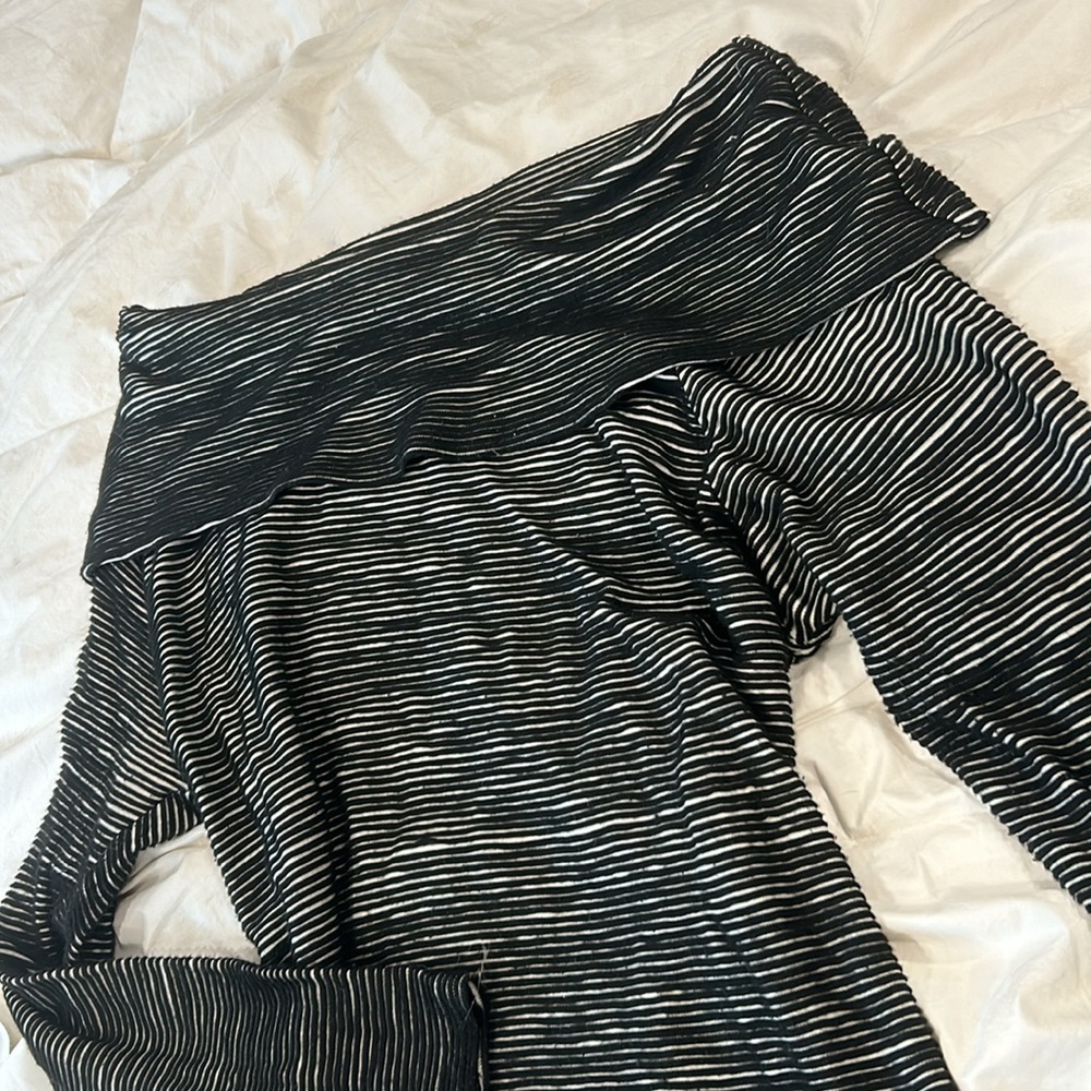 Dolan Left Coast Collection Striped Off the‎ Shoulder Sweater Size Small - Picture 5 of 10